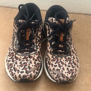 Brooks Adrenaline Leopard print